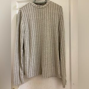 SHEIN Men’s Medium gray thin sweater - NEW